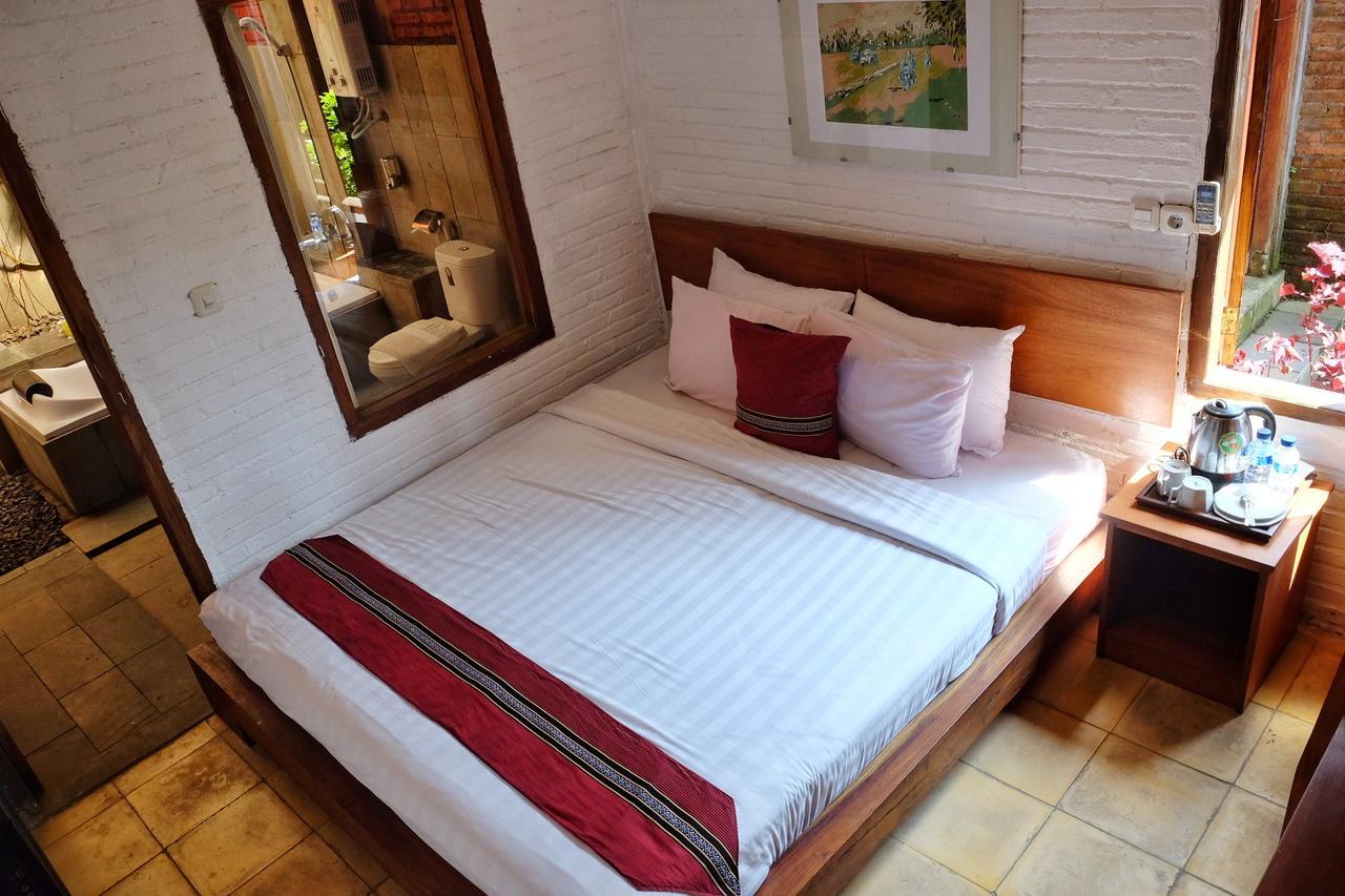 Cempaka Borobudur Guest House Magelang Exterior photo